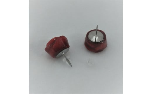 1324珊瑚ピアス・バラ