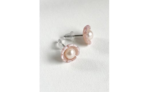 1357 二見結ひ　チタンピアス（淡水真珠4.0mm）12　チタン　二見　夫婦岩　あこや真珠　ギフト　プレゼント　普段使い　アレルギー対応