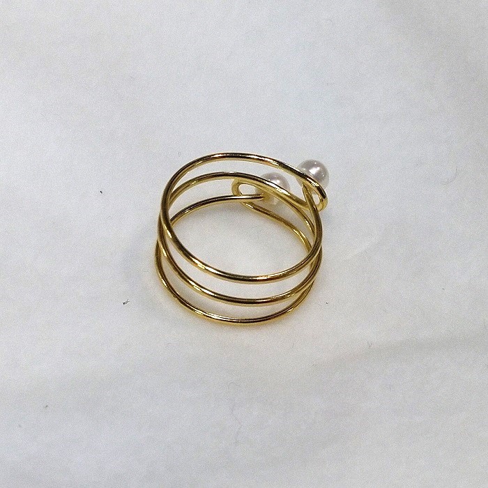 1792 リング・ダブルパール（ボタン）金色　真珠 指輪 アクセサリー 母の日のプレゼント キュートなリング カジュアルアクセサリー 装飾品 オシャレアイテム クリスマスプレゼント 淡水パール 愉しい贈り物 ポピュラーアクセサリー 自分へのご褒美 ピッタリフィット