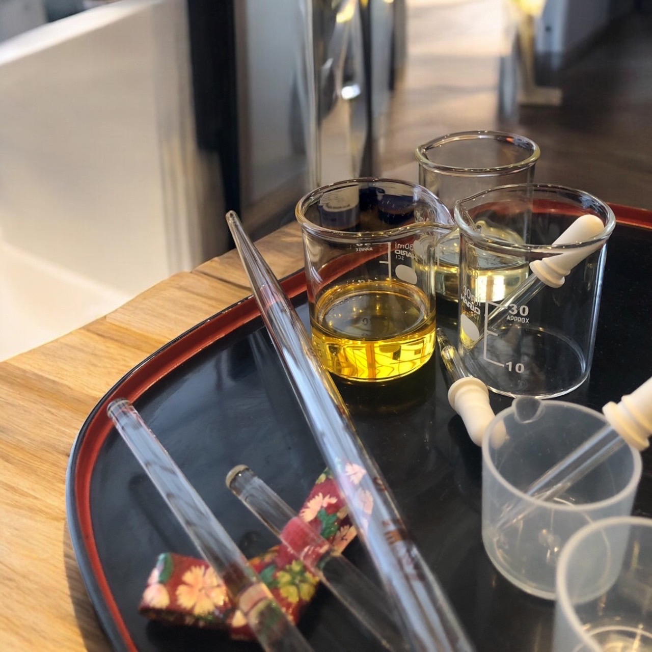 1834 エッセンシャルオイル「神凪 -KANNAGI-」 （単品）エッセンシャルオイル アロマ アロマオイル 癒し ひのき 伊勢 フローラル  柑橘系 リトリート 芳香 精油 ギフト プレゼント 雑貨 天然素材