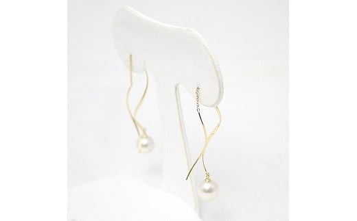 301　アコヤ真珠7.5mmピアス(K18)