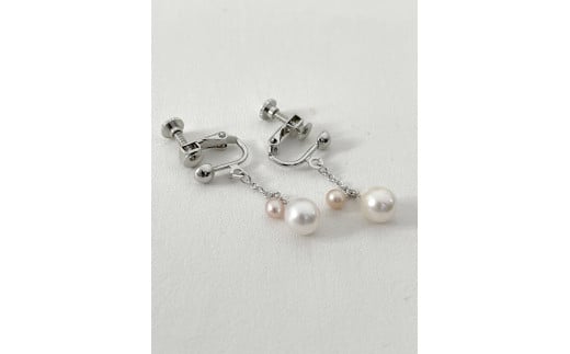 1366 二見結ひ　真鍮イヤリング（あこや真珠6.0mm、淡水真珠3.0mm）09　真鍮　二見　夫婦岩　あこや真珠　ギフト　プレゼント　普段使い