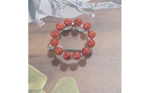 1619　珊瑚ブローチ・サークル