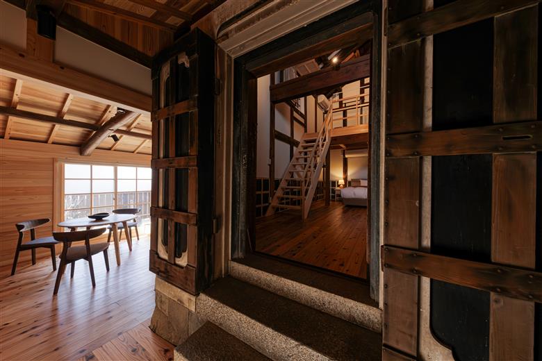 1819 NIPPONIA HOTEL伊勢河崎 商人町1泊2日 ペア宿泊 旅行券（素泊まり）伊勢 河崎 伊勢神宮 参拝 巡礼 宿泊 ホテル 旅行 観光 宿泊チケット 素泊まり NIPPONNIA 癒し 歴史