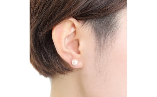 697 K18WGあこや本真珠ダイヤモンドピアス　7.5mmUP