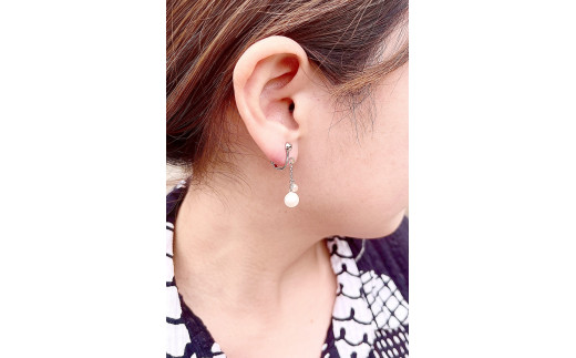 1366 二見結ひ　真鍮イヤリング（あこや真珠6.0mm、淡水真珠3.0mm）09　真鍮　二見　夫婦岩　あこや真珠　ギフト　プレゼント　普段使い