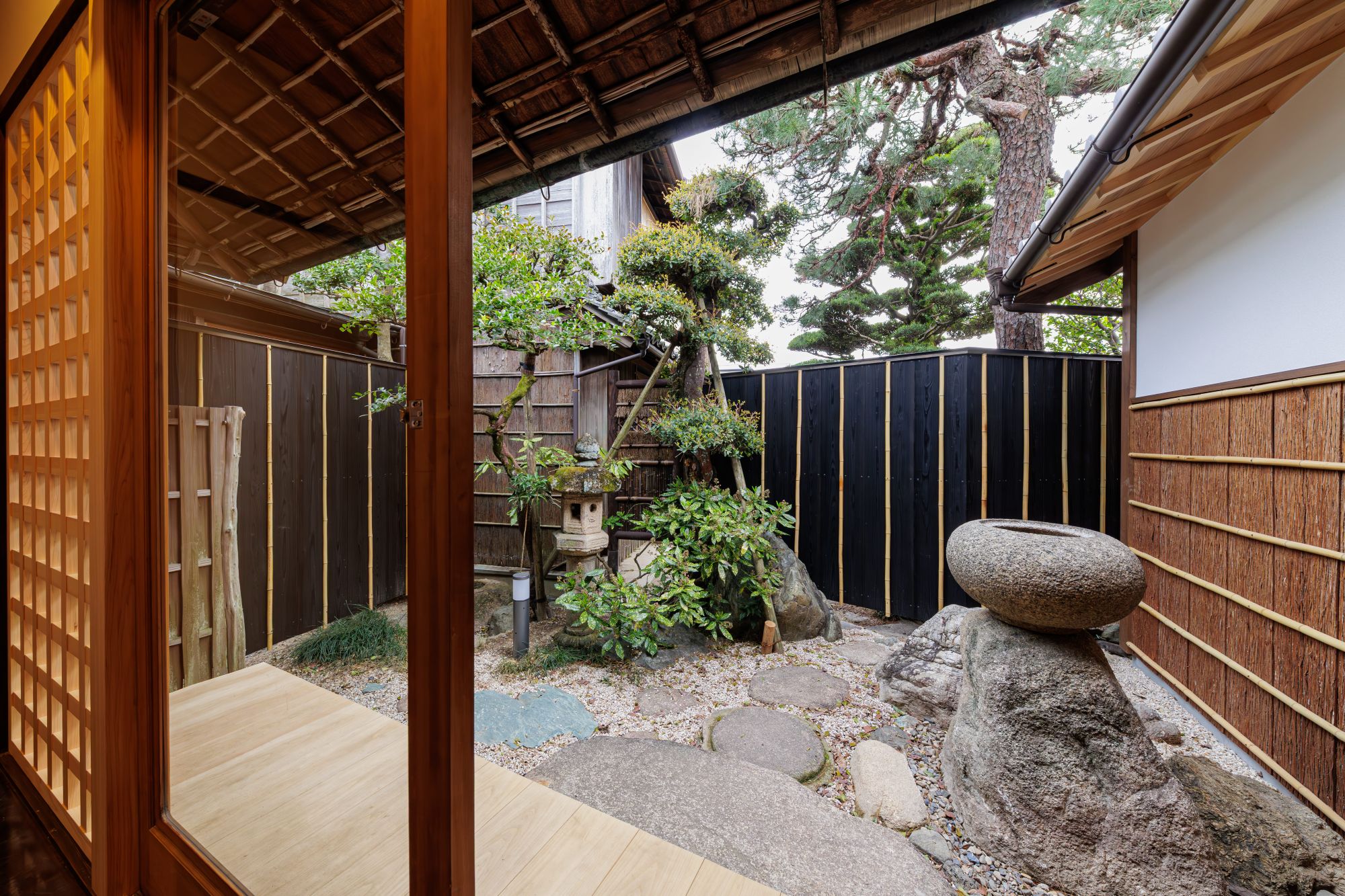 1820 NIPPONIA HOTEL伊勢河崎 商人町 ギフト券 3,000円　伊勢 河崎 伊勢神宮 参拝 巡礼 宿泊 ホテル 旅行 観光 宿泊チケット ギフト券 NIPPONNIA 癒し 歴史