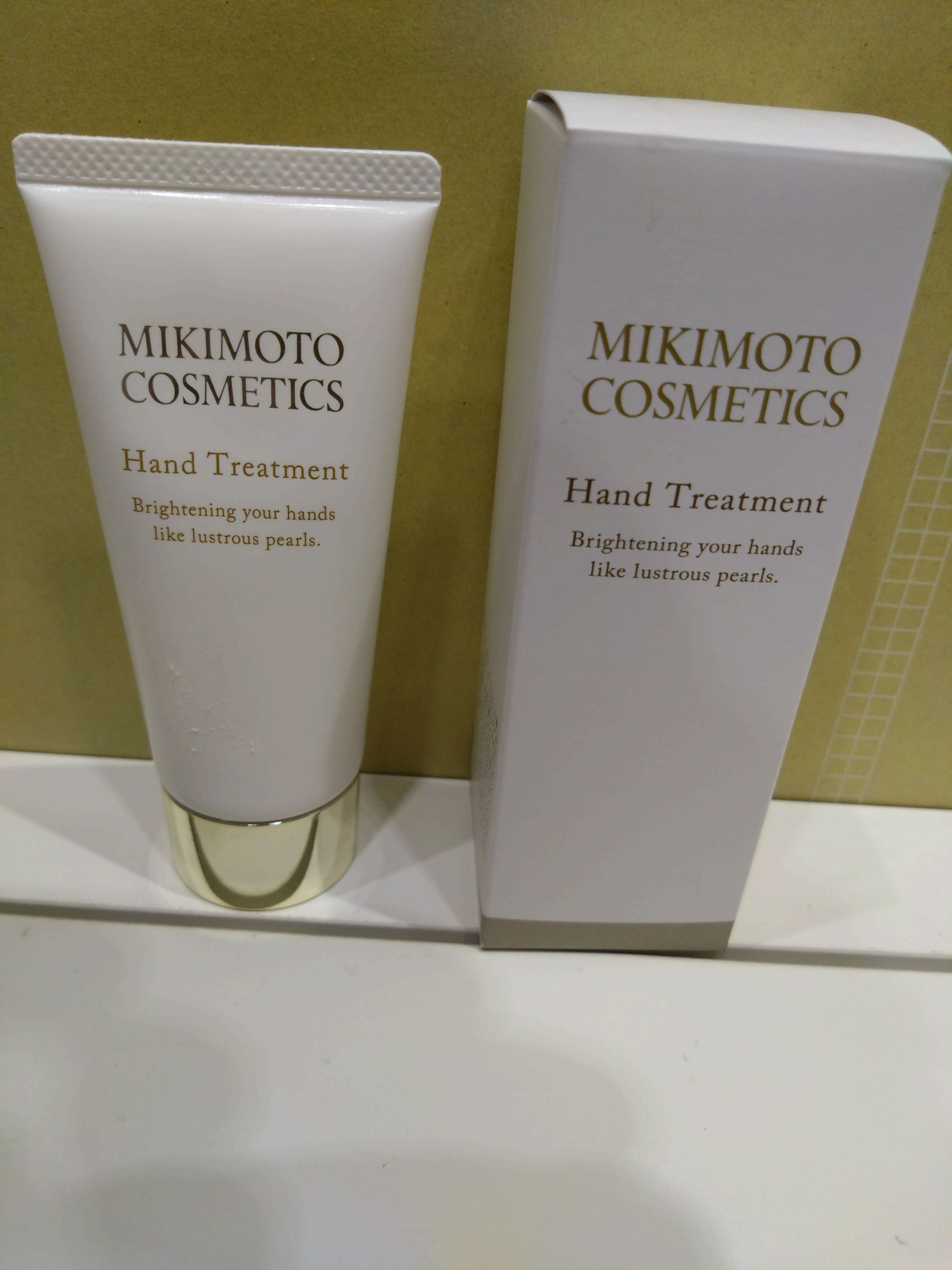 1855 ミキモト コスメティックス　ハンドクリーム5点セット　ミキモトクループ 御木本製薬 伊勢志摩産真珠成分 超純水 ハンドクリーム 無香料 桜 カーネーション うるおい みずみずしい なじみやすい ハリ・弾力チューブタイプ保護膜 透明感