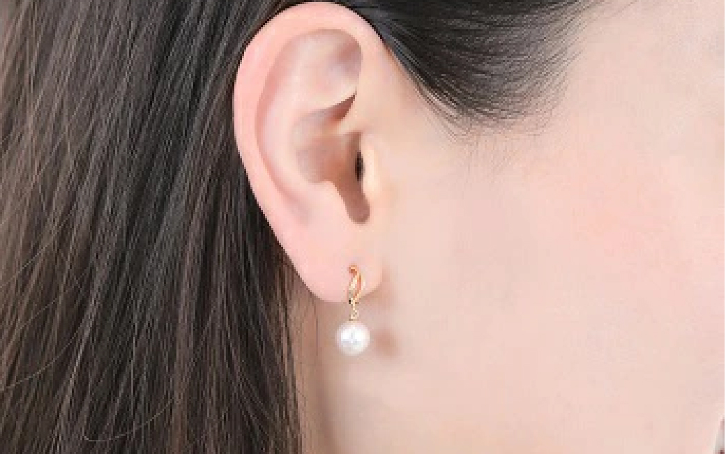 706　K18YGあこや本真珠ピアス　カーブライン　7mmUP