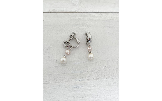 1360 二見結ひ　シルバーイヤリング（あこや真珠6.0mm、淡水真珠4.0mm）16　シルバー　二見　夫婦岩　あこや真珠　ギフト　プレゼント　普段使い