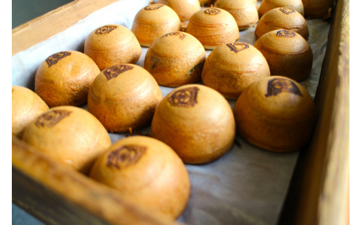 1473 皇學館大学オリジナルぱんじゅう　学生　樽神輿　CLL　三重　伊勢　伊勢志摩　お菓子　こしあん　大学祭　倉陵祭　焼印　伊勢和紙　ありがとう　カード　冷凍　12個入り　6個入り×2　まんじゅう　和菓子　あんこ　餡　たいやき　甘味