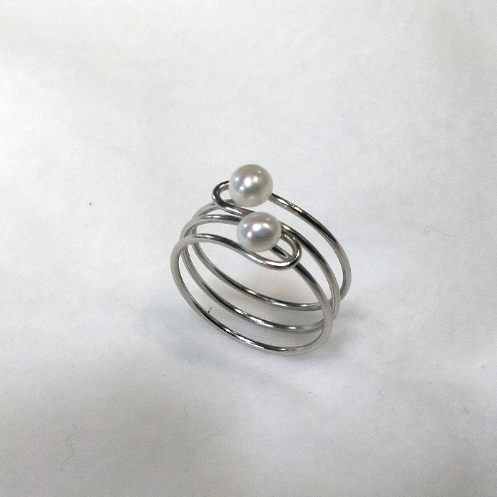 1793　リング・ダブルパール（ボタン）銀色　真珠 指輪 アクセサリー 母の日のプレゼント キュートなリング カジュアルアクセサリー 装飾品 オシャレアイテム クリスマスプレゼント 淡水パール 愉しい贈り物 ポピュラーアクセサリー 自分へのご褒美 ピッタリフィット