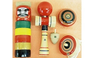 030伊勢玩具　木のおもちゃ　コマ　けん玉　ダルマ落とし　ヨーヨー