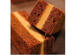 【1.1-14】クーベルチュールチョコレートを惜しみなく使用した自慢のチョコレートケーキ“レアン”