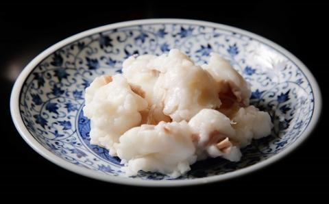 【2-135】まぼろしの松阪牛もつ鍋（伊勢うどん付）3～4人前