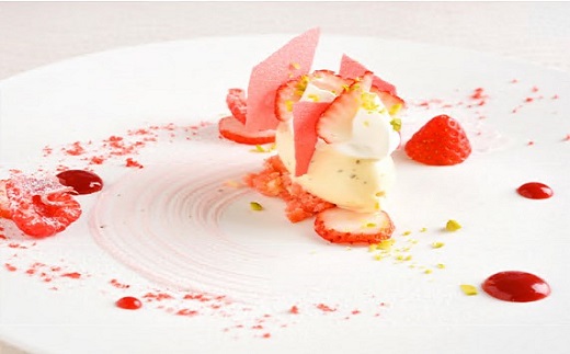 【8.8-1】特産松阪牛の一皿を含む　全11品のフルコース～ムニュ・プレジール～（ディナー・ペア食事券）