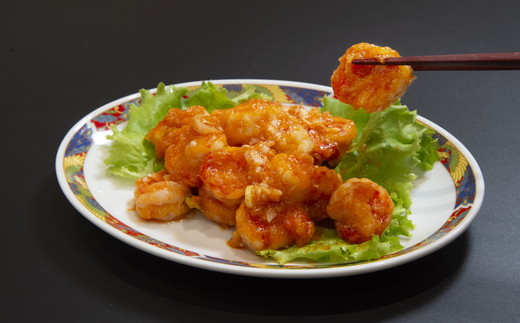 【1.1-15】ブラックタイガーむき身（背ワタ処理済み）　特大サイズ1kg（解凍時800g前後）特製エビチリソース付き