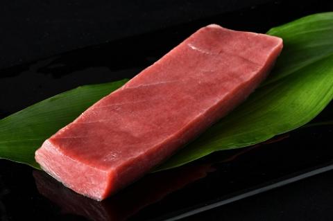 【2-134】国産本まぐろ中トロ赤身冷凍短冊セット　600g以上