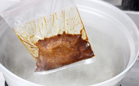 【1-242】松阪牛入りデミグラスハンバーグ