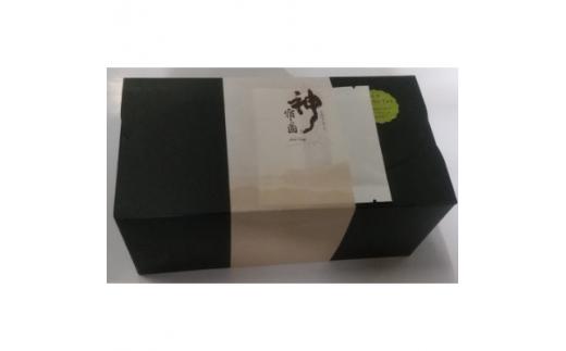 お茶屋がこだわりぬいた伊勢濃抹茶ロールケーキ　