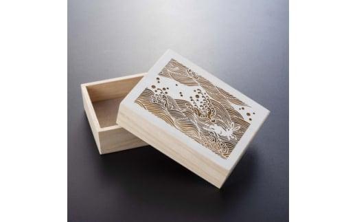 伊勢型紙文様の宝箱＜波にうさぎ＞収納　卓上整理