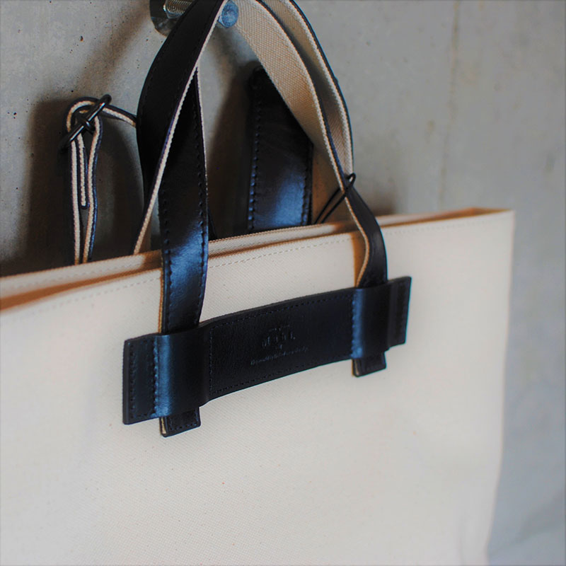 レディース　国産　キャンバスリュックサック　7M7-1048（ナチュラル×ライトブラウン）