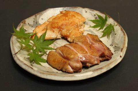 地鶏 鶏肉 とっておき地鶏 1羽セット メス 700g以上 モモ肉 むね肉 ササミ肉 各2枚 肉 鶏肉 鳥肉 とり肉 地鶏 焼き鳥 焼鳥 炭火焼鳥 炭火焼き もも肉 むね肉 ささみ 惣菜 おかず 小分けパック 国産 名古屋コーチン 伊勢赤どり 三重県 熊野市【frsn0006】