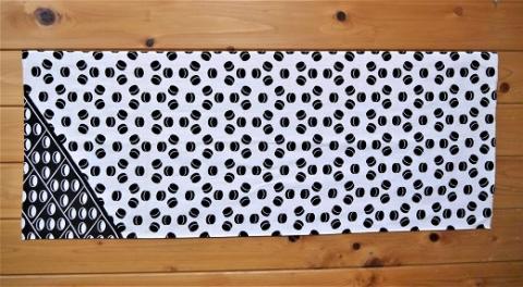 手ぬぐい2枚組☆【熊野の黒：三つ組みヤタガラス：散らし那智黒石】【kmkn0061】