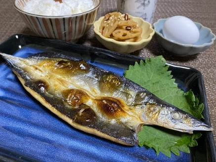 香酸柑橘果汁が塩味を引き立てた干物 減塩干物 さんま開き【uosk0002】