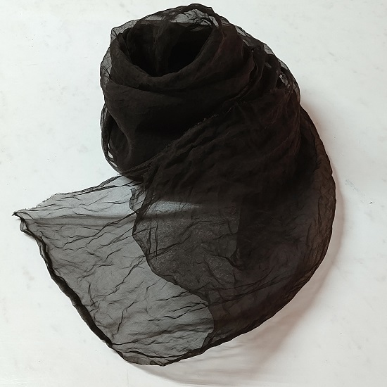 熊野番茶染め　シルクオーガンジースカーフ　黒色（鉄媒染）【mrm0112】