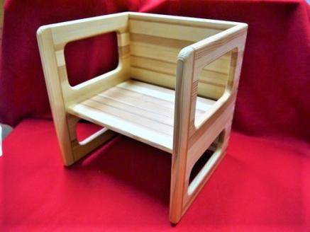 【熊野杉の子供用イス☆テーブルとしても使えます！】木のふるさとで生まれたぬくもりの逸品【kmkn0001】