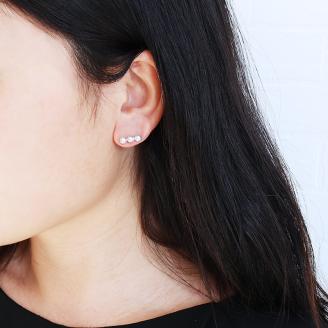 真珠 ピアス 4mm ～ 5mm K18 ゴールド アクセサリー パール 三重県 伊勢志摩 志摩市 母の日 ホワイトデー クリスマス プレゼント ギフト 冠婚葬祭 入学式 卒業式 成人式 結婚式 3粒 / 志摩産アコヤ真珠 4-5ミリ 天然色 ナチュラルブルー 数粒ラインピアス ( K18YG )