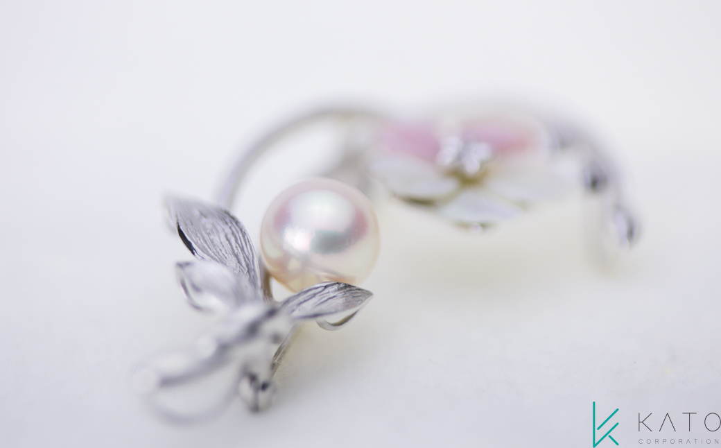 華やかな！ あこや真珠ブローチ / 伊勢志摩 伊勢 志摩 英虞湾 真珠 アコヤ真珠 本真珠 パール ブローチ アクセサリー ギフト プレゼント クリスマス バレンタイン ファッション カジュアル 誕生石 記念日 国産 小物