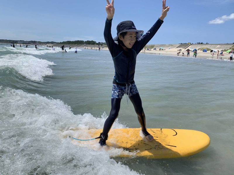 プラヤサーフショップ サーフィンスクール＆１日レンタル／伊勢志摩 三重 伊勢 志摩 サーフィン サーフ スクール 体験 レッスン 波乗り 波 海 国府 浜 白浜 初心者 アクティビティ レンタル サーフボード デビュー ビーチ サーフショップ 駐車場 シャワー サーフポイント