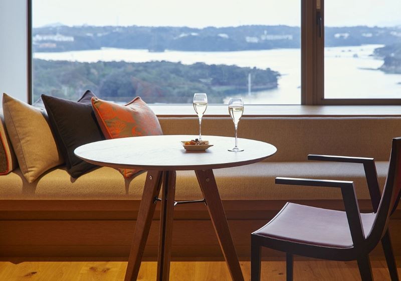 志摩観光ホテル ザ クラシック プレミアムスイート ペアご宿泊 ホテルクレジット お1人様10,000円付 / 伊勢志摩 伊勢 志摩 観光 旅行 宿泊 チケット 旅行券 高級 ホテル ペア宿泊券 スイート 賢島 人気 伊勢志摩サミット いせ しま かんこう 夫婦 フレンチ レストラン 43万円 四十三万円 430000円