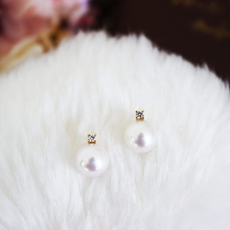 真珠 アクセサリー ピアス パール ジュエリー ダイヤモンド ダイヤ 18金 ゴールド 8mm 三重県 伊勢志摩 志摩 志摩市 本真珠 プレゼント 人気 冠婚葬祭 結婚式 誕生日 記念日 慶事 / 志摩産 アコヤ真珠 【大珠8ミリ 高品質】 ピアス ( K18YG )