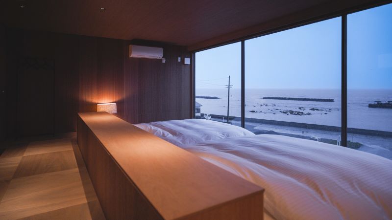 Cometa 伊勢志摩 宿泊割引券 3000円分 / 旅行券 クーポン券 宿泊券 割引券 チケット 伊勢 志摩 三重県 1組限定 別荘 貸切 サウナ 海 絶景 記念日 家族 夫婦 友人 カップル BBQ いせ しま 東海 近畿 国内旅行 絶景 人気 おすすめ 癒やし 日の出 焚き火 星空 オーシャンビュー 10000円 1万円 一万円