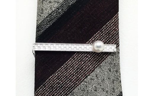 真珠 アクセサリー 8.0～8.5ミリ シルバー タイピン パール アコヤ真珠 伊勢 志摩 伊勢志摩 冠婚葬祭 慶事 弔事 結婚式 入学式 卒業式 ギフト フォーマル カジュアル 誕生石 記念日 / 老舗の真珠専門店・高品質アコヤ真珠タイピン8.0～8.5ミリ / シルバー (ホワイト系)