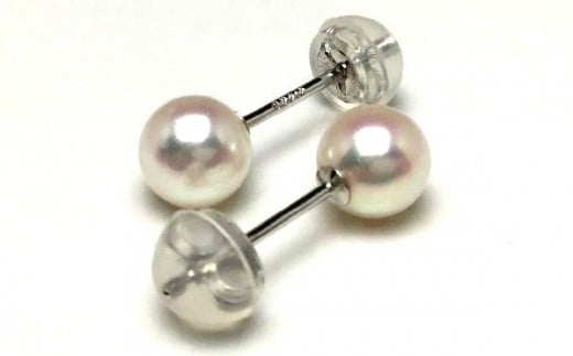 真珠 ピアス アクセサリー パール 5ミリ ～ 5.5ミリ Pt900 プラチナ アコヤ真珠 伊勢 志摩 伊勢志摩 冠婚葬祭 慶事 弔事 結婚式 入学式 卒業式 ギフト フォーマル カジュアル 誕生石 記念日 30000円 3万円 三万円 / 老舗の 真珠 専門店・ 高品質 アコヤ真珠 ピアス 5.0-5.5ミリ ( Pt900 )