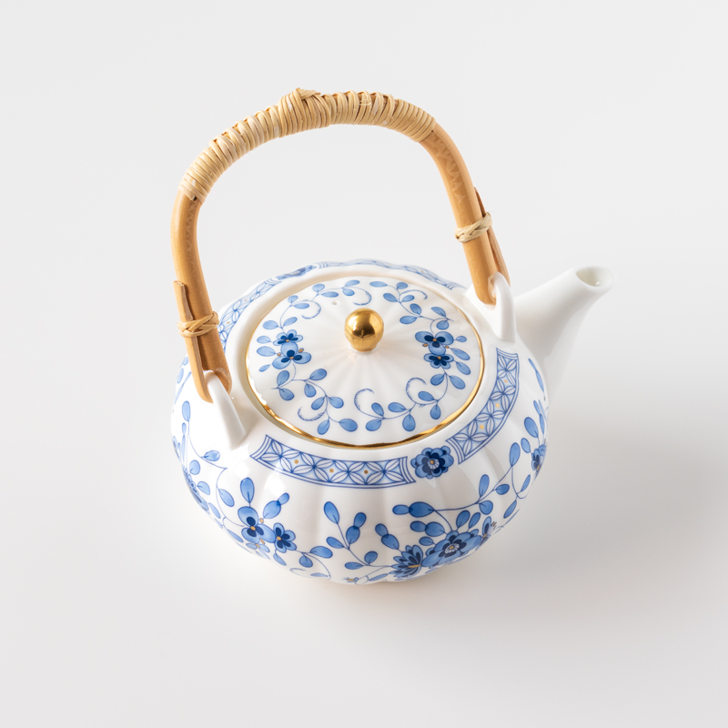 ≪NARUMI≫【ミラノ】茶器揃（茶托付）* 三重 志摩 伊勢志摩 食器 茶器揃 茶器 茶托 土瓶 湯呑 茶 和 セット ブルー NARUMI 三重ナルミ ナルミ ミラノ ボーンチャイナ ギフト プレゼント 包装 贈答用 贈答品 【100-48】