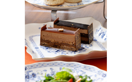 ≪NARUMI≫【ミラノ】フレアープレート* 三重 志摩 伊勢志摩 食器 皿 プレート 白 青 ホワイト ブルー NARUMI 三重ナルミ ナルミ ボーンチャイナ フレア おしゃれ ギフト 包装 プレゼント 【020-104】