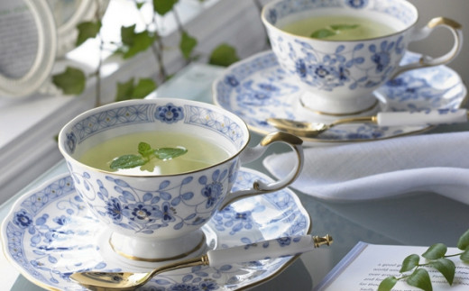 ≪NARUMI≫【ミラノ】スプーン付きペアティーセット / ティーカップ ソーサー NARUMI 三重ナルミ ナルミ ミラノ ギフト プレゼント 母の日 ボーンチャイナ 結婚祝い 〔055-04〕