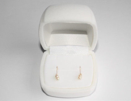 アコヤ真珠 3～4mm ピアス K18 アクセサリー 伊勢 志摩 伊勢志摩 志摩産 真珠 パール アコヤ貝 アクセサリー ピアス ギフト プレゼント 冠婚葬祭 慶事 弔事 結婚式 入学式 卒業式 国産 誕生石 記念日 真珠の里 ベビーパール双子ピアス（ K18 ）