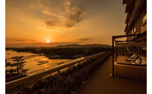 志摩観光ホテル ザ クラシック　ペアご宿泊　ホテルクレジットお1人様10,000円付／伊勢志摩 伊勢 志摩 ホテル 旅行 旅行券 観光 宿泊 チケット ペア宿泊券 いせ しま かんこう りょこう 泊まる 賢島 伊勢志摩サミット