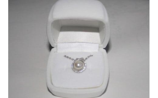 【035-17】真珠の里　アコヤ真珠付き　キラキラペンダント*