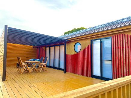 カブクリゾートペア宿泊券（トレーラーハウス利用） / 伊勢志摩 伊勢 志摩 三重 旅行券 旅行 体験 宿泊 観光 貸し切り 貸切 グランピング サウナ バーベキュー アウトドア キャンプ いせ しま かんこう りょこう 食べる 泊まる 遊ぶ