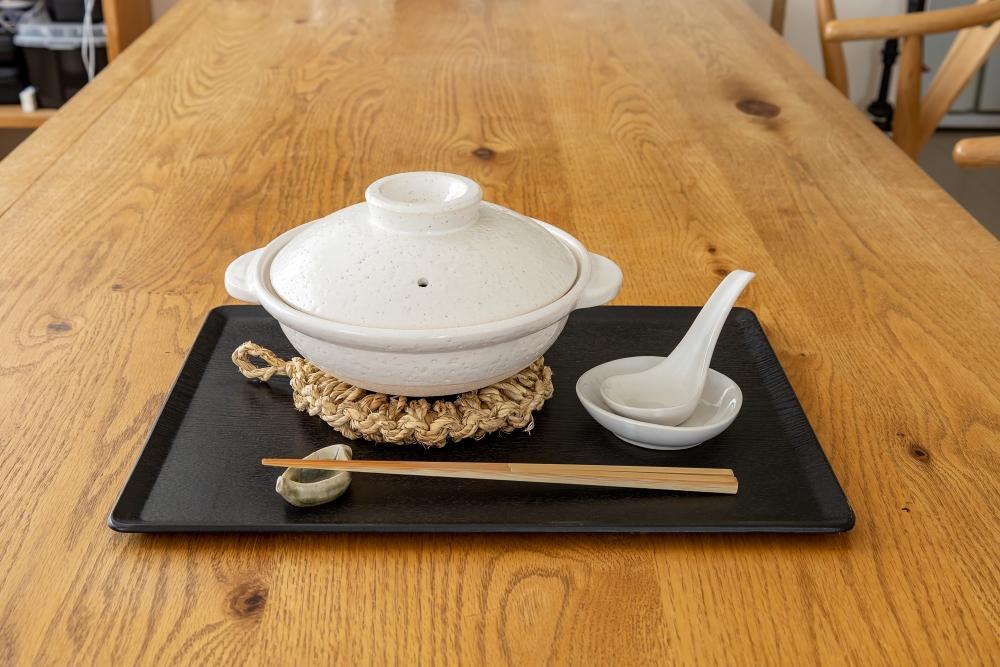 長谷園の「伊賀土鍋 白釉」小（1人用）DC-04