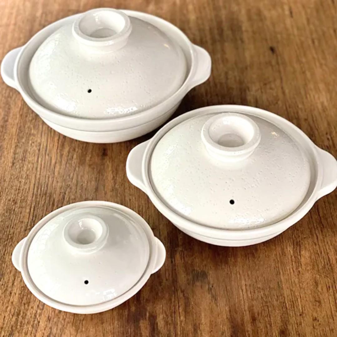 長谷園の「伊賀土鍋 白釉」小（1人用）DC-04