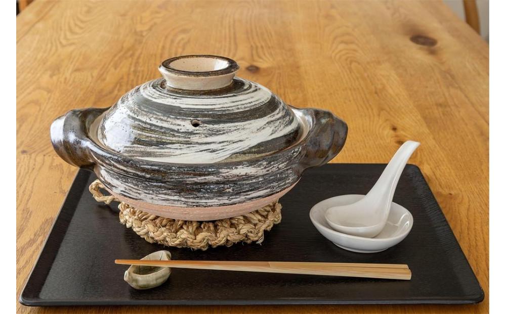 長谷園の「伊賀土鍋 刷毛目」小（1～2人用）