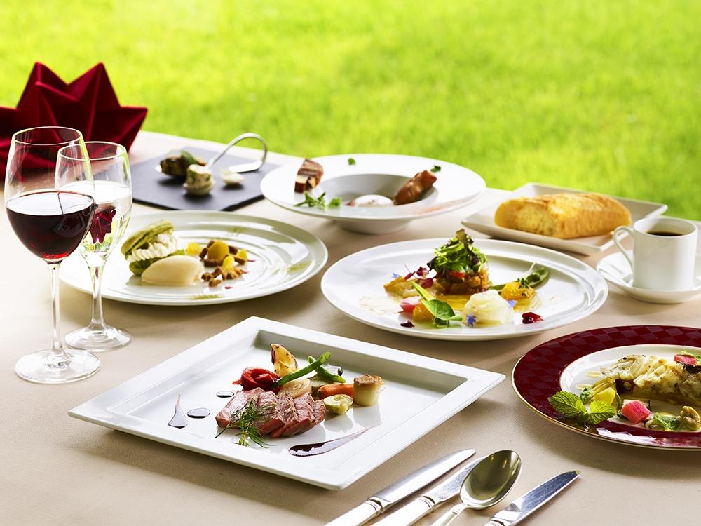 【平日限定】ホテルシャンベール和洋室　1泊2食付きペア宿泊券